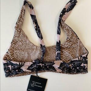Acacia Kanaio Top Size Small & Hookipa Black Elephant Bottom Size Small